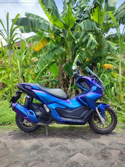 Honda ADV حرباء (ABS)