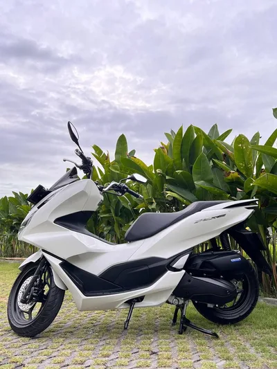 Honda PCX White (CBS)