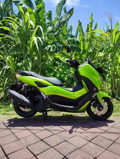 Yamaha Nmax أخضر فاتح